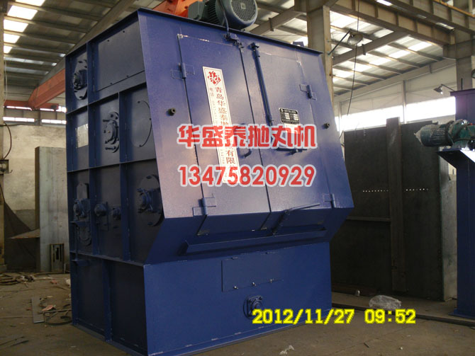 Q3210履带式抛丸机的室体图
