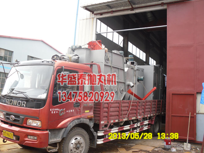 Q3210履带式抛丸机和Q377吊钩式抛丸机装车完毕开出车间