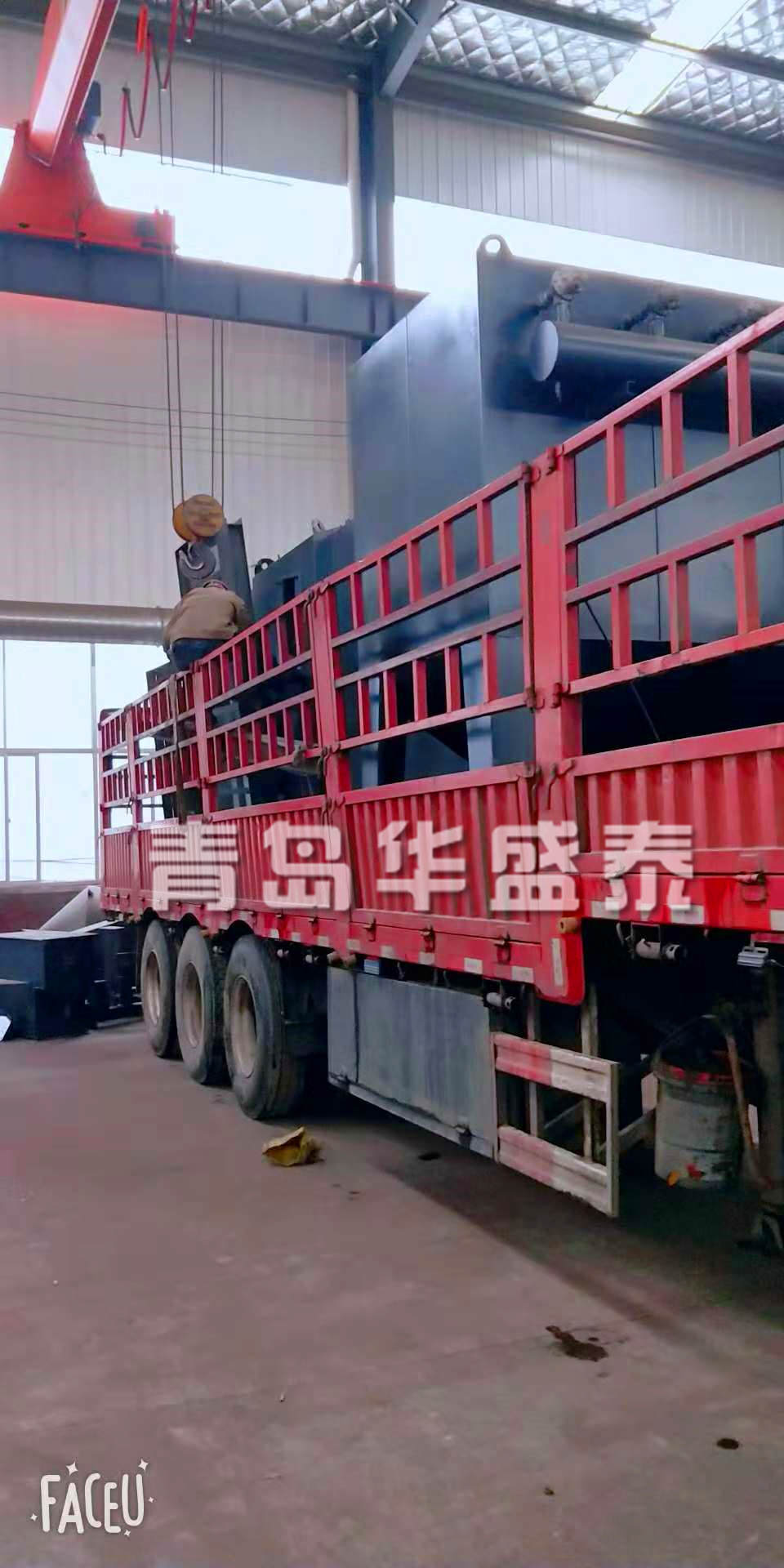 轨道通过式6910发往山东烟台
