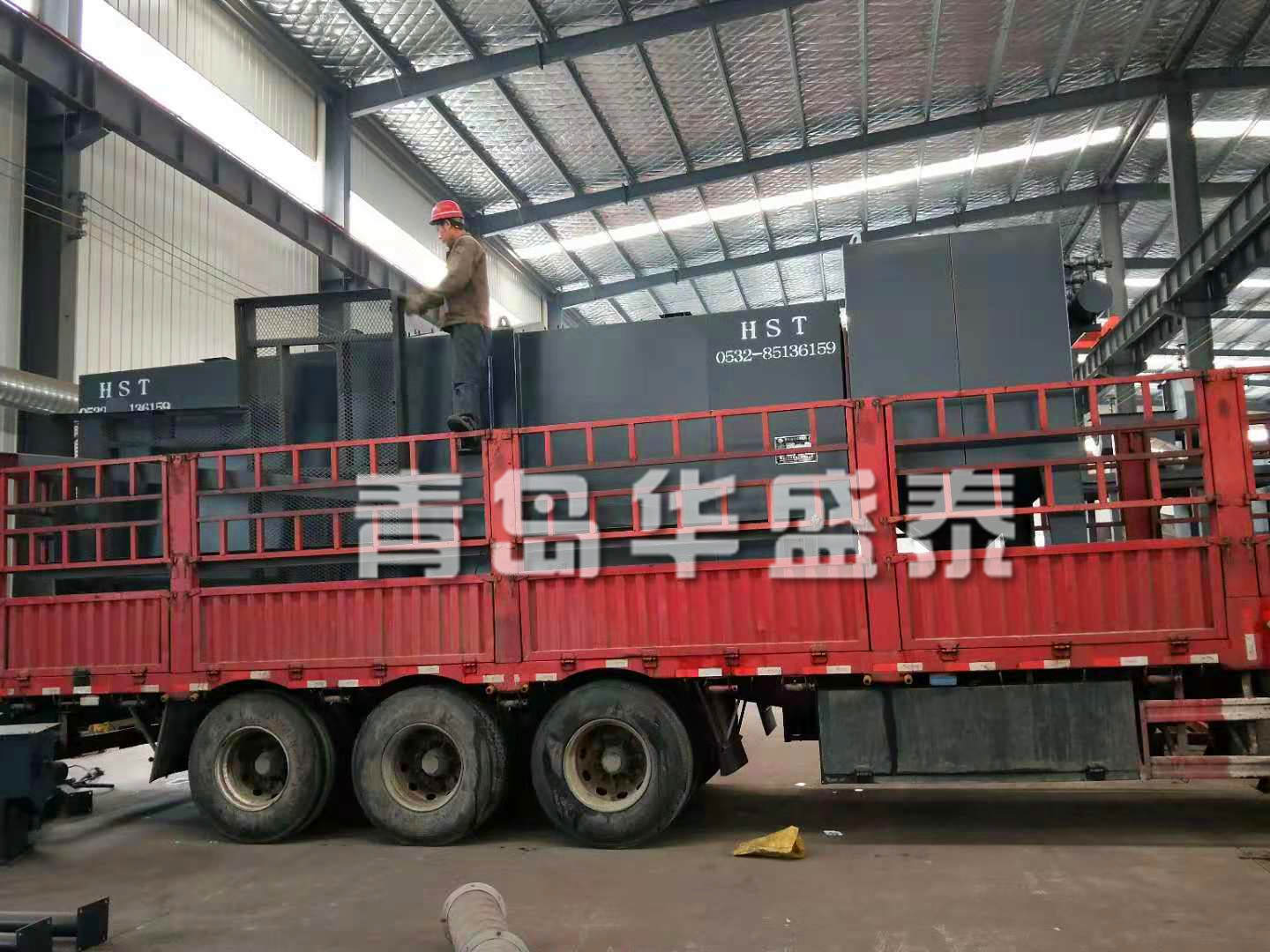 轨道通过式6910发往山东烟台