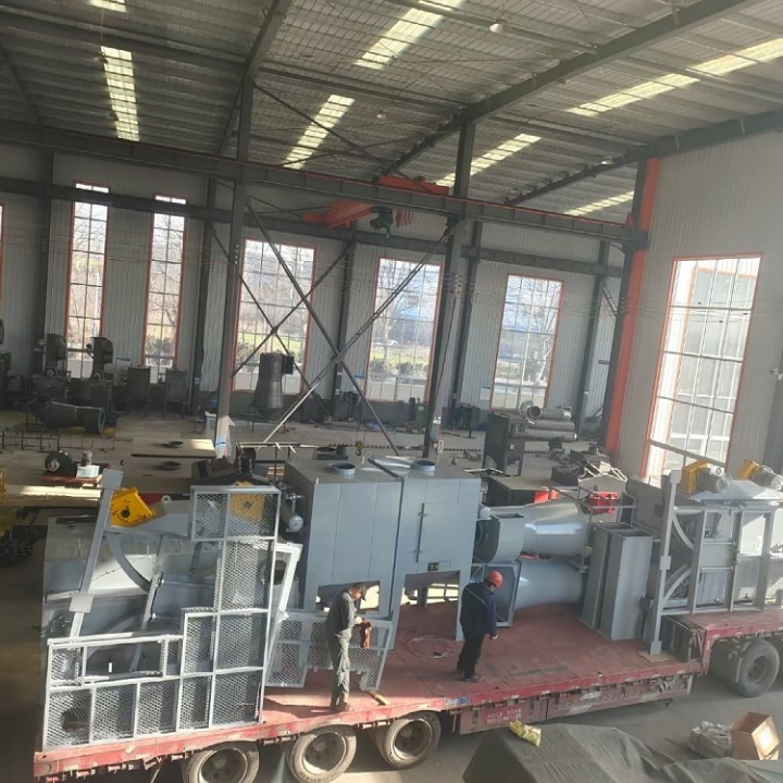 悬链通过式打砂清理机_链式刮砂机_悬链清理砂式机打孔视频