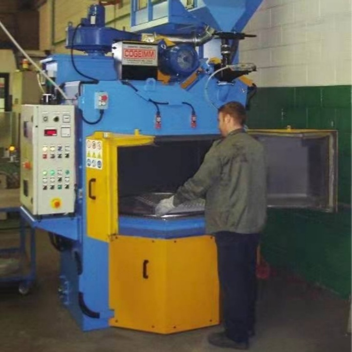 护栏清洗车多少钱一辆_汽车护栏抛丸清理机_护栏清洗车工作原理