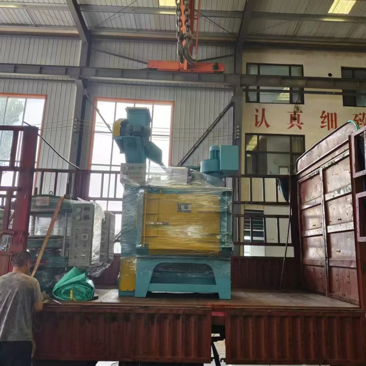 钢板防腐打砂机_防腐钢板砂机打磨方法_钢板打砂的标准