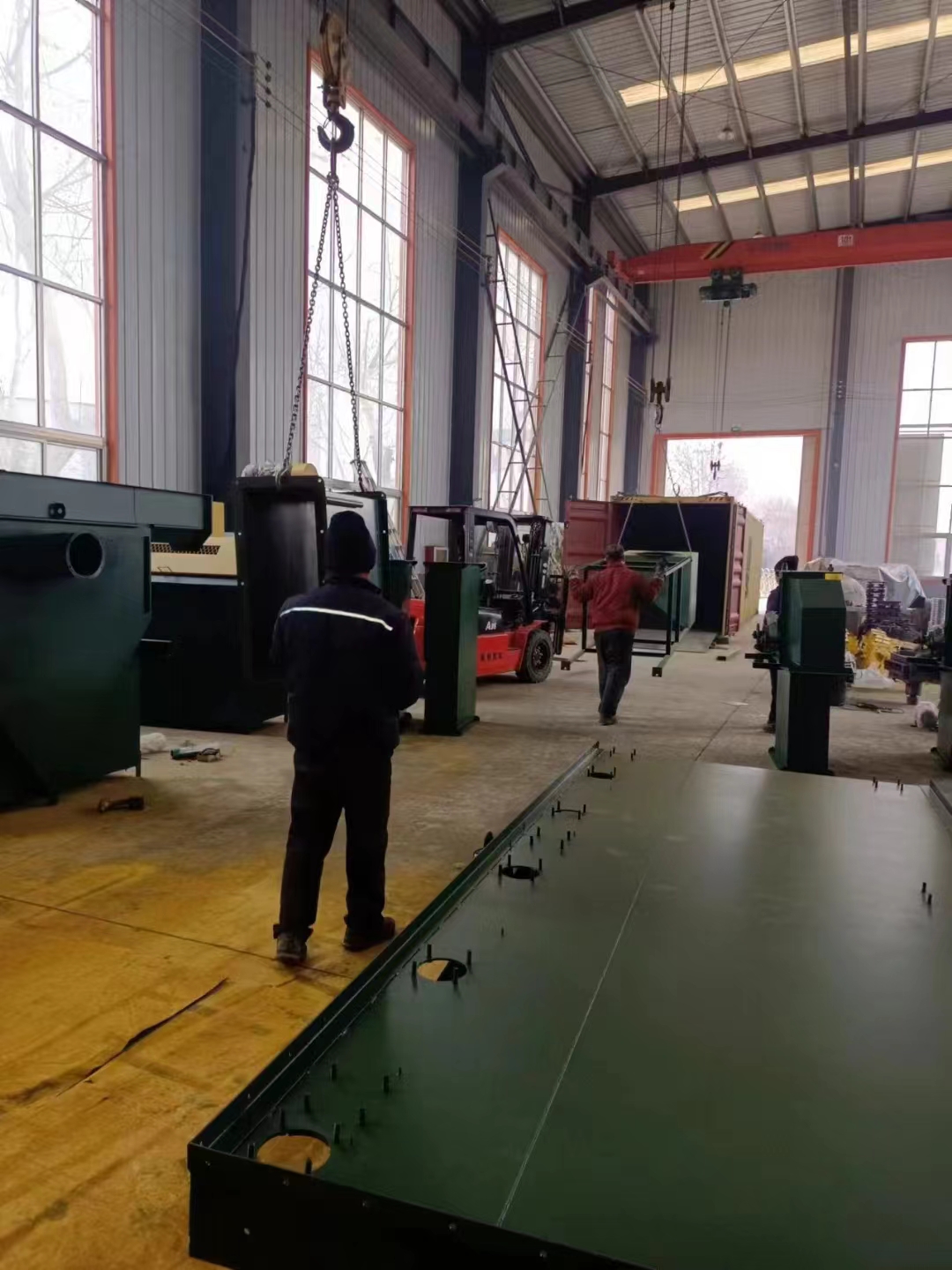 砂带机上的橡胶伦有正反吗_橡胶履带打砂清理机_砂带机橡胶轮怎样修平